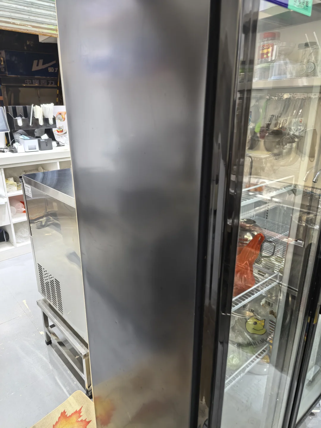 石龙奶茶店旺铺转让，8000转，租金1700