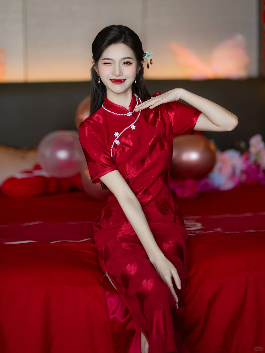 婚礼上的中式惊艳！红色旗袍杀疯了