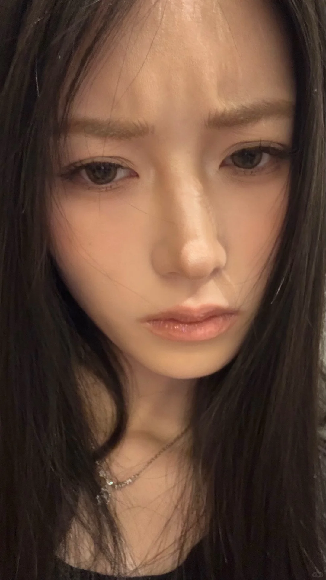 画了个美人嗔怒妆被朋友误以为不耐烦😭