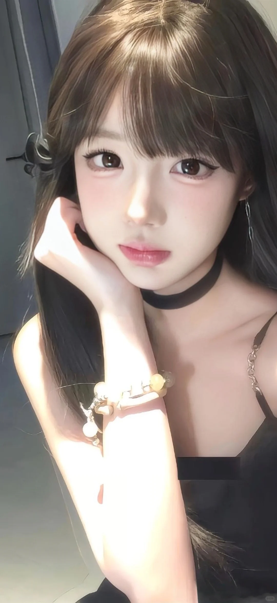 美人卷珠帘，深坐颦蛾眉