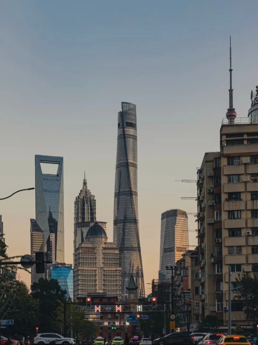 经过几年的研究，投资上海商铺的深浅