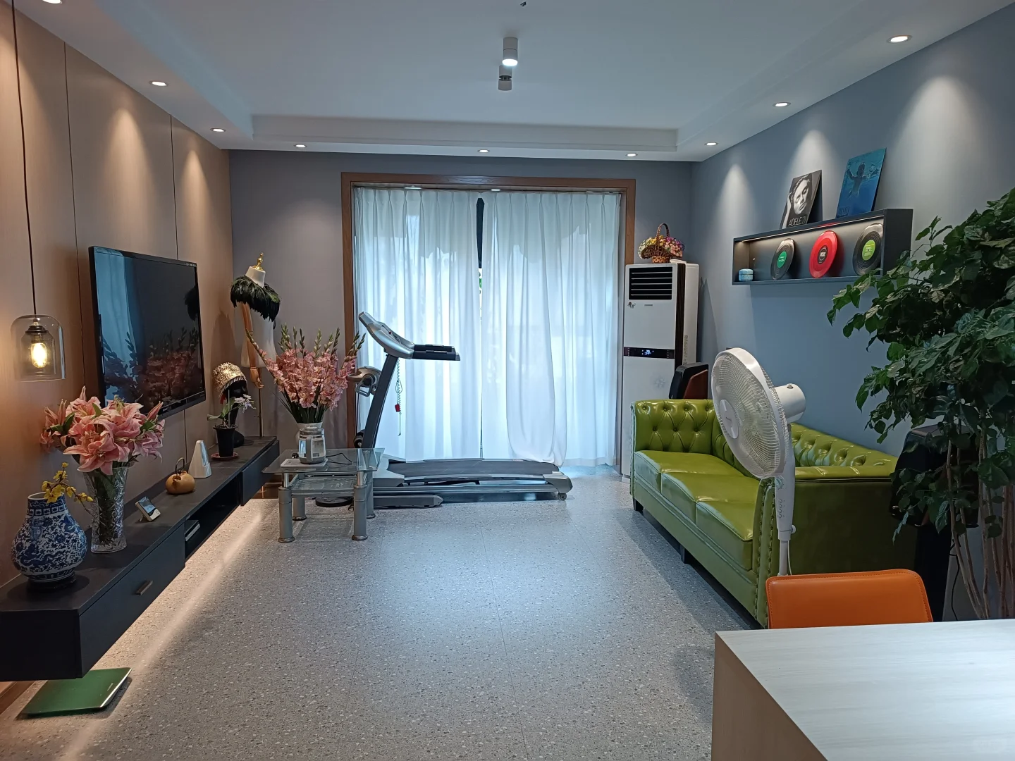 房东直售万达广场旁锦绣公馆住房