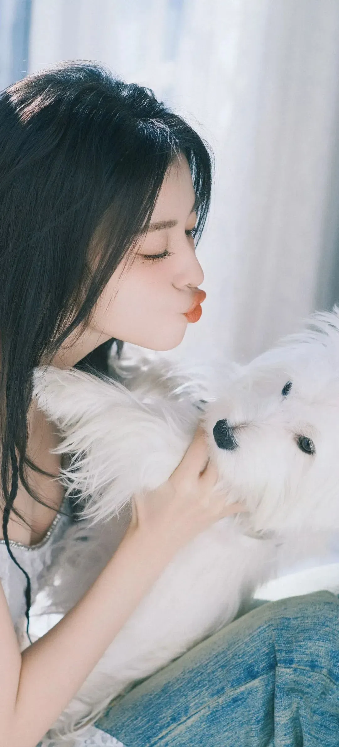 她是真的美！好温柔！