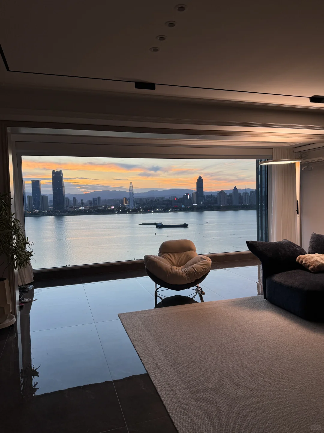 允许我骄傲一下，340万买到了漂亮的房子🏠
