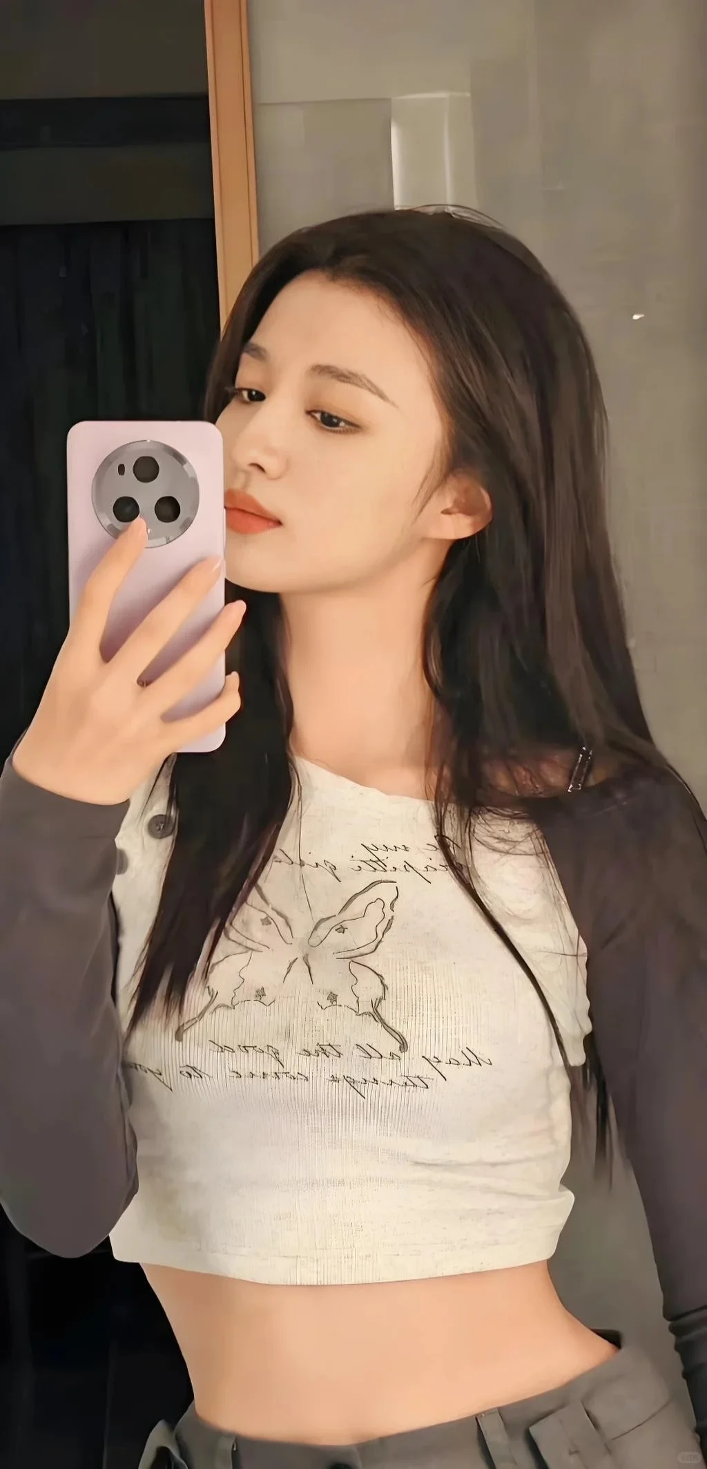 她是真的美！好温柔！