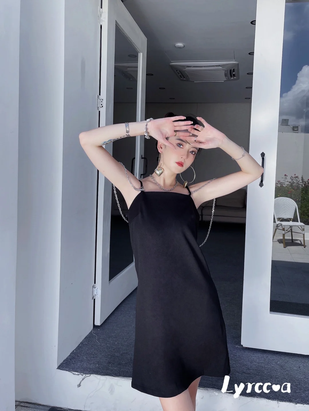 性感妩媚的吊带裙你Get了吗💋