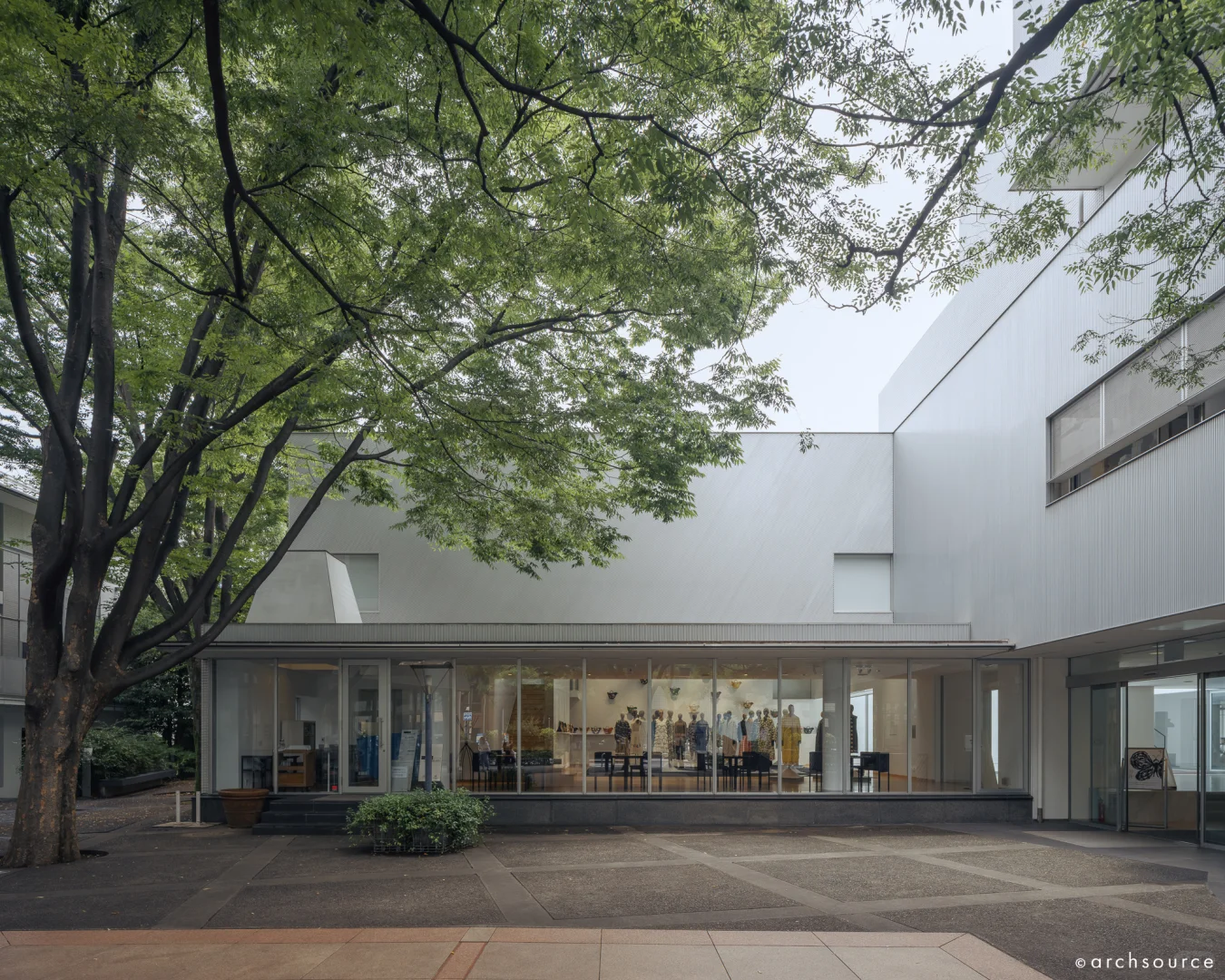 槙文彦设计的代官山集合住宅
