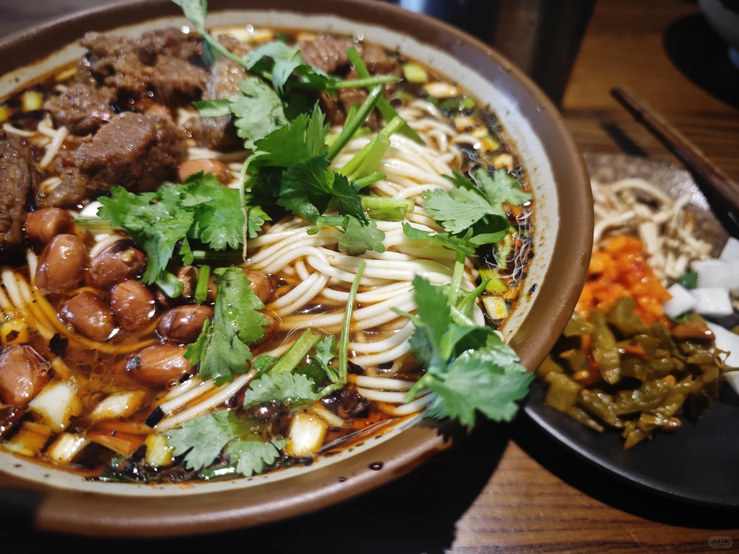 酒馆生意不好，中途改成米线店