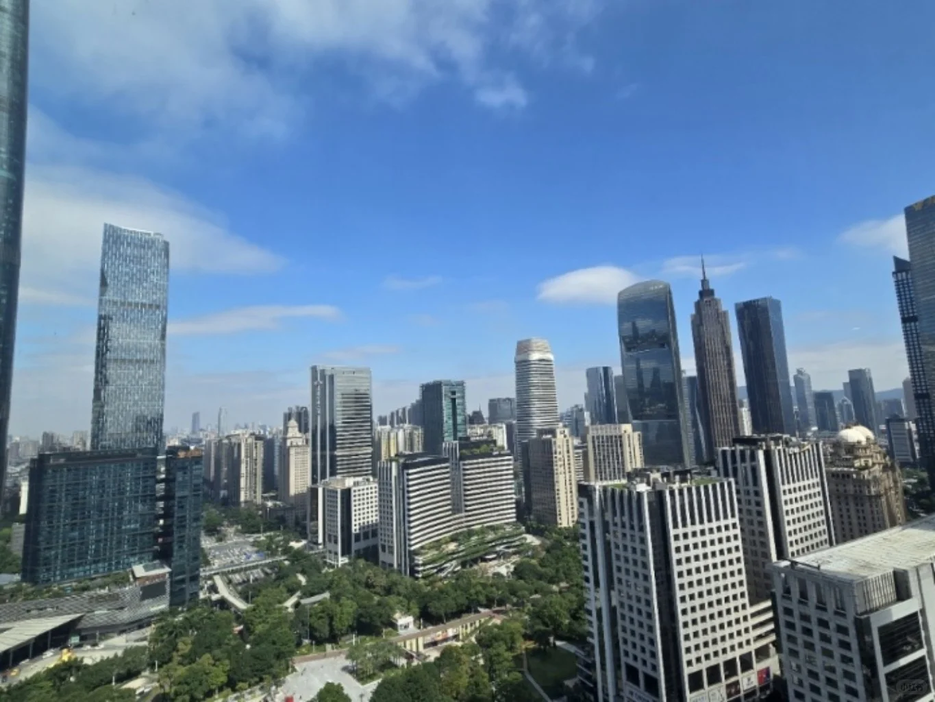 广州环球都会广场：珠城中轴的商务地标解析