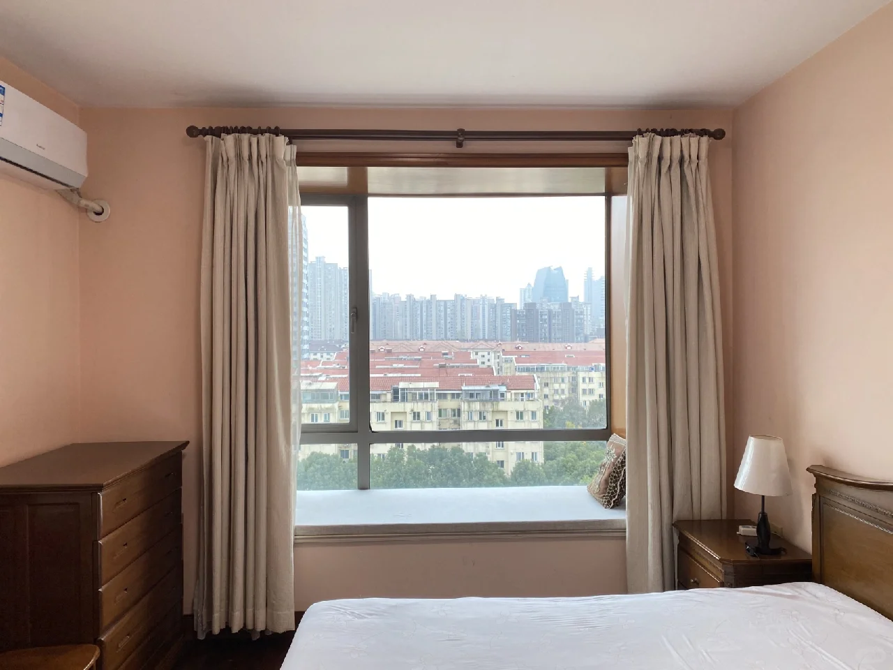 房源详情介绍如下:1、全明格局户型好2、