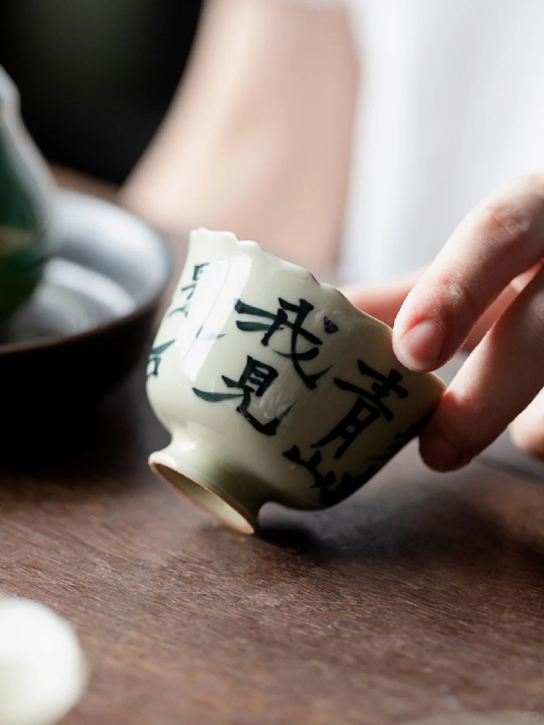诗人的茶杯｜我见青山多妩媚
