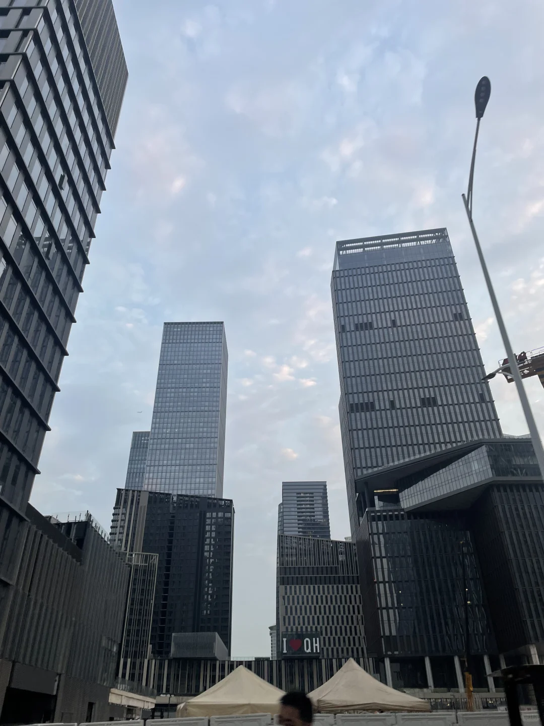 深圳前海，除了写字楼还有啥