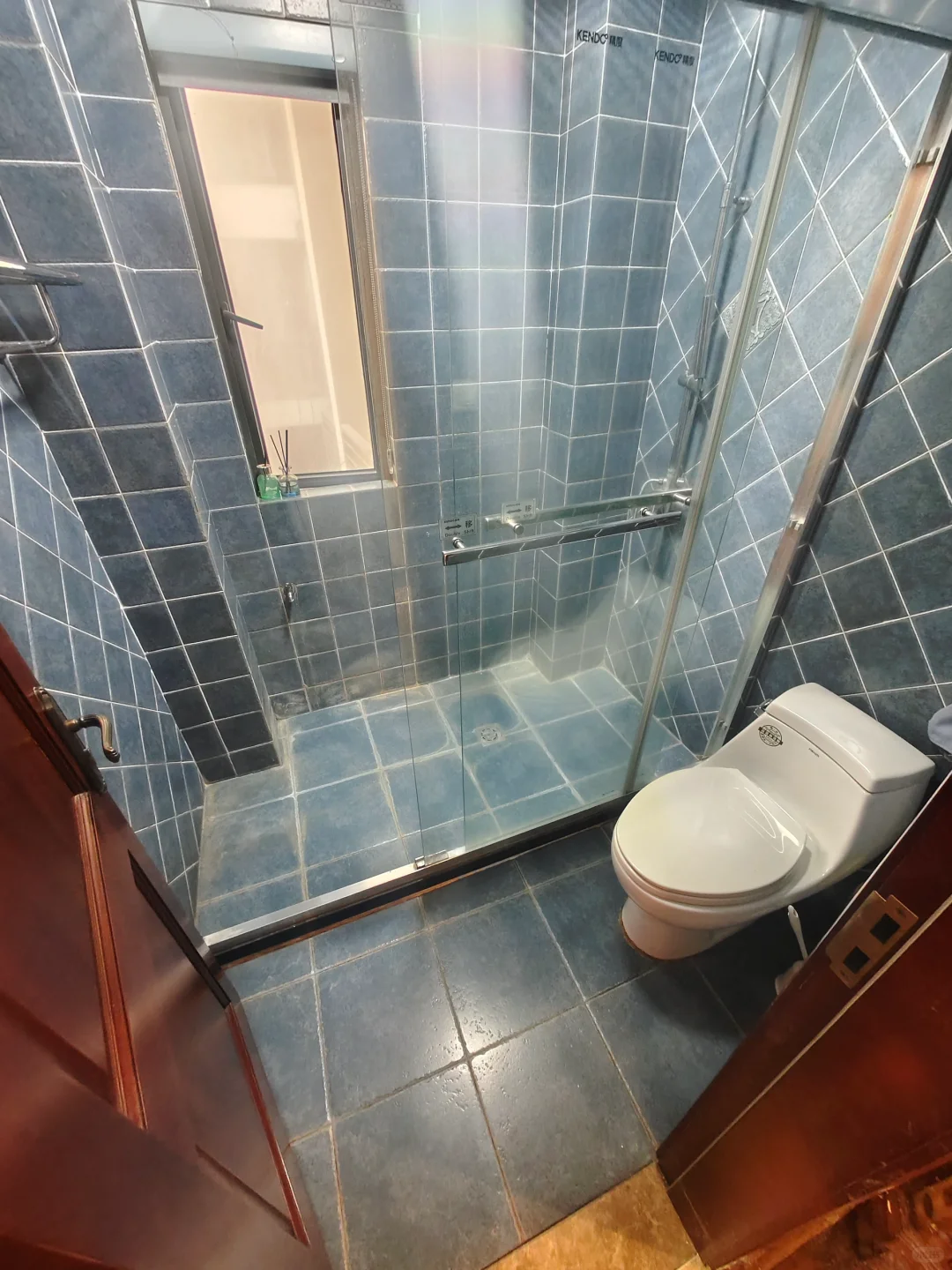 住了十年的南滨路树景老洋房 急售