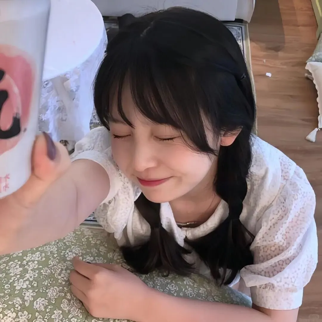 甜妹专属氛围感𝑾𝒆𝑪𝒉𝒂𝒕头像