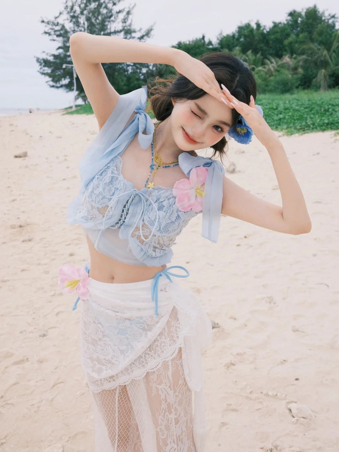 这个甜度超标的比基尼宝贝是谁家的！💙