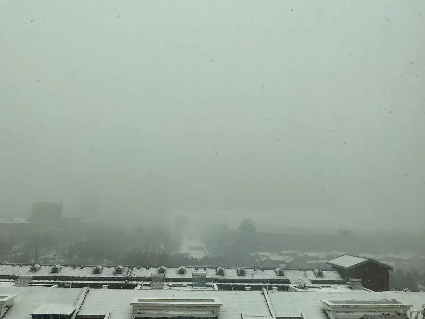 诚心出售大同市巴黎华庭观景房（可贷款）