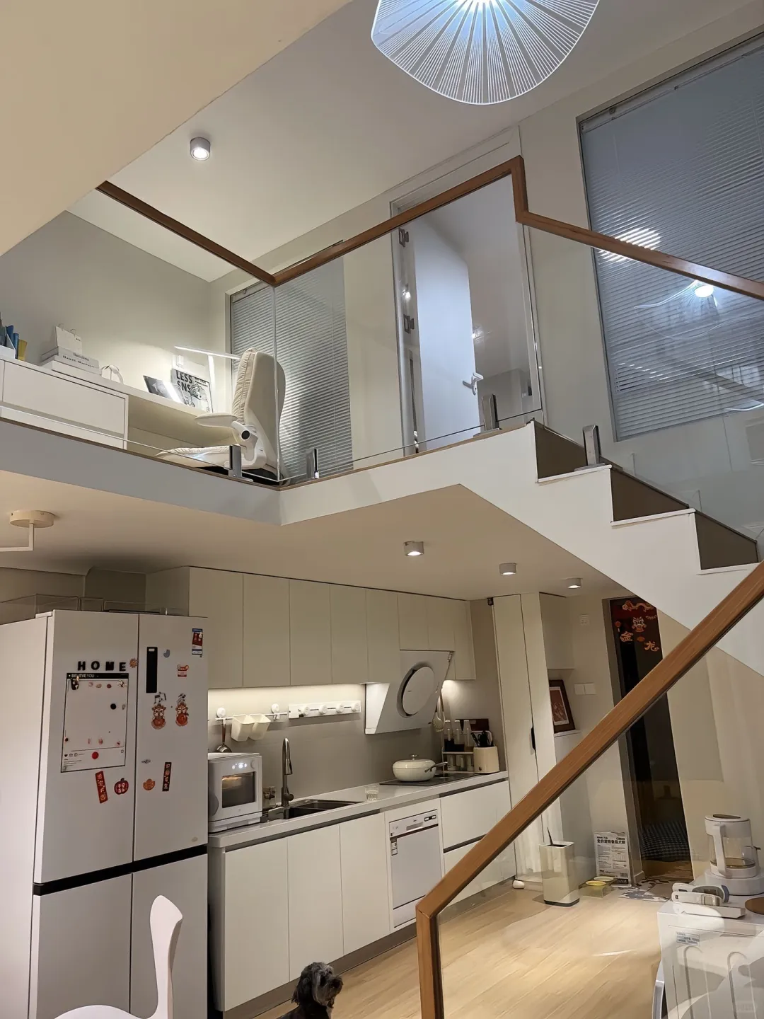 住进了一个超好看的loft🏠