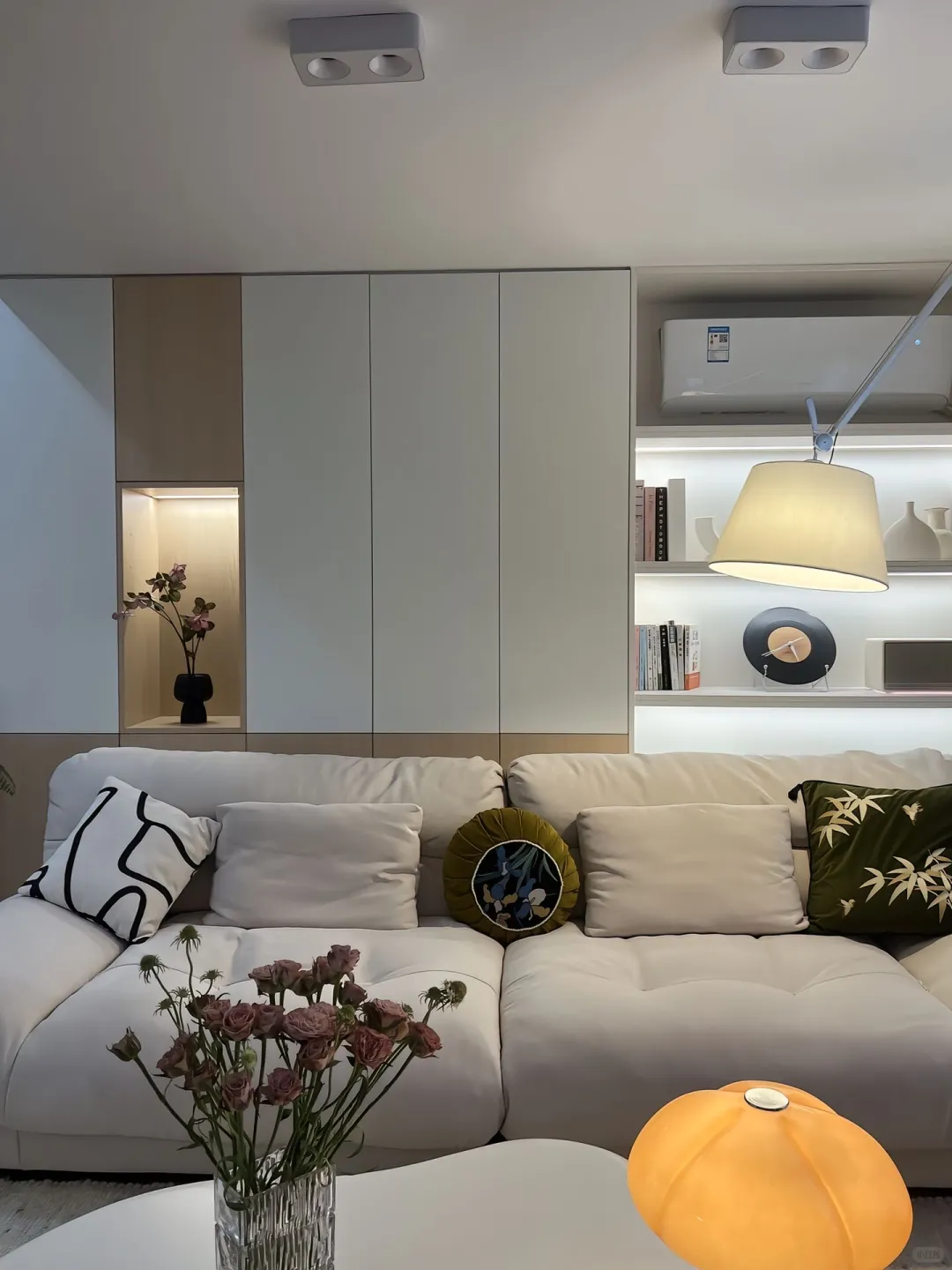 住进了一个超好看的loft🏠