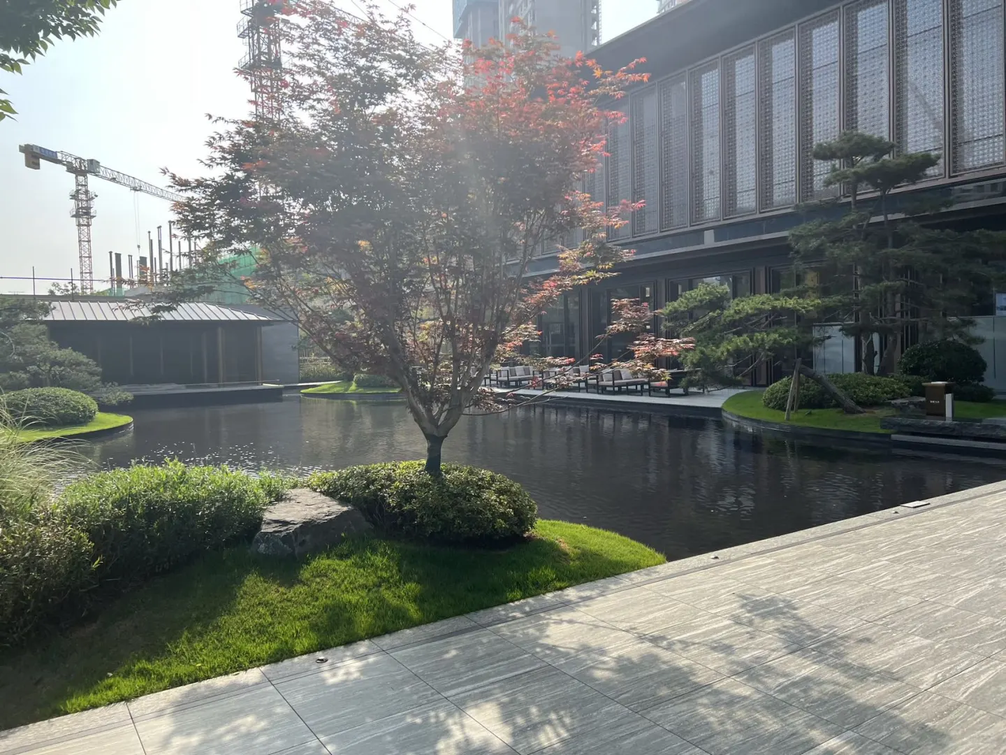 万达双塔楼下优质物业