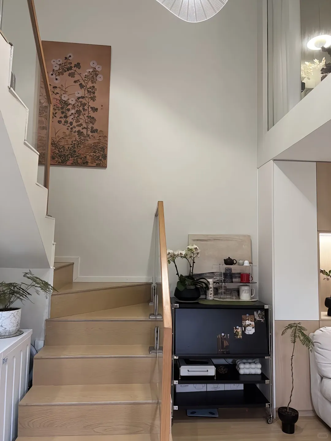 住进了一个超好看的loft🏠