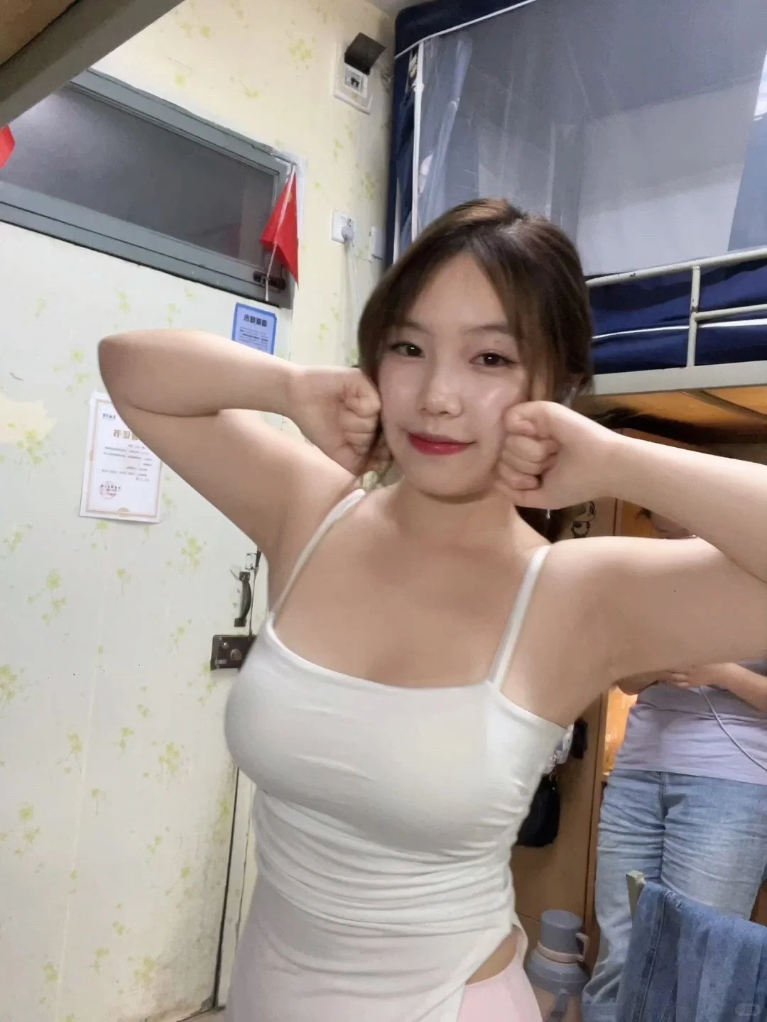 甜妹脸但一心想练成御姐