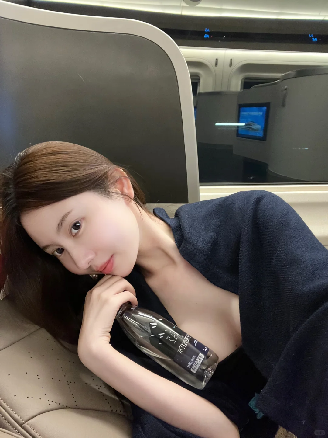 存一些机场拍照姿势✈️