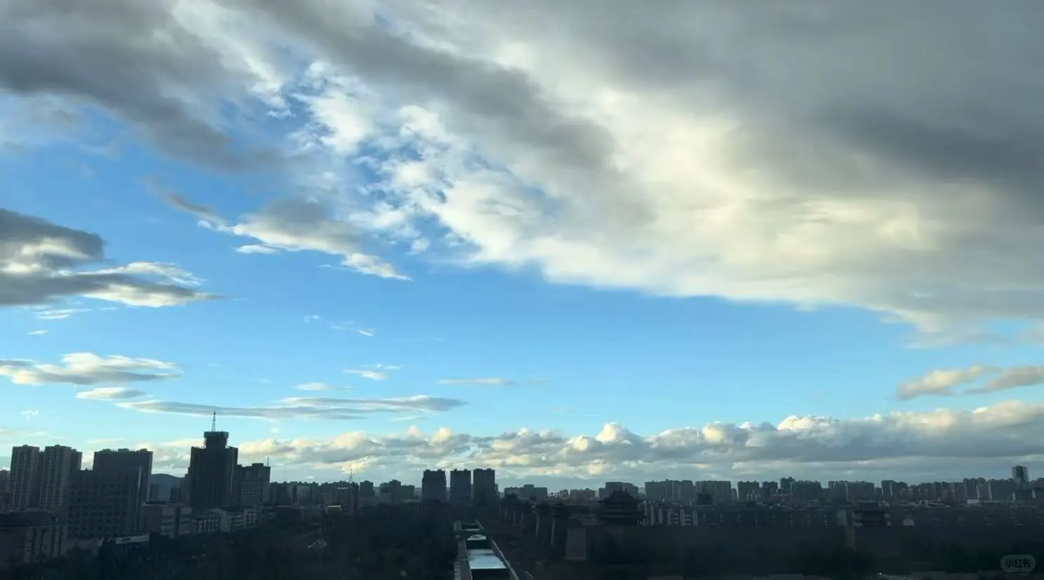 诚心出售大同市巴黎华庭观景房（可贷款）