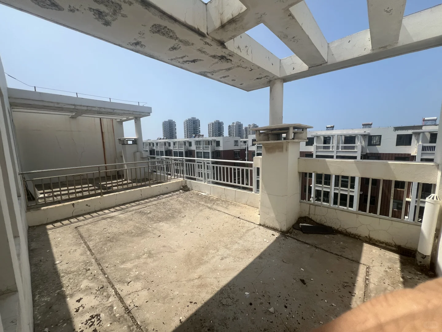 龙口东海名居1️⃣个小跃层出售哇