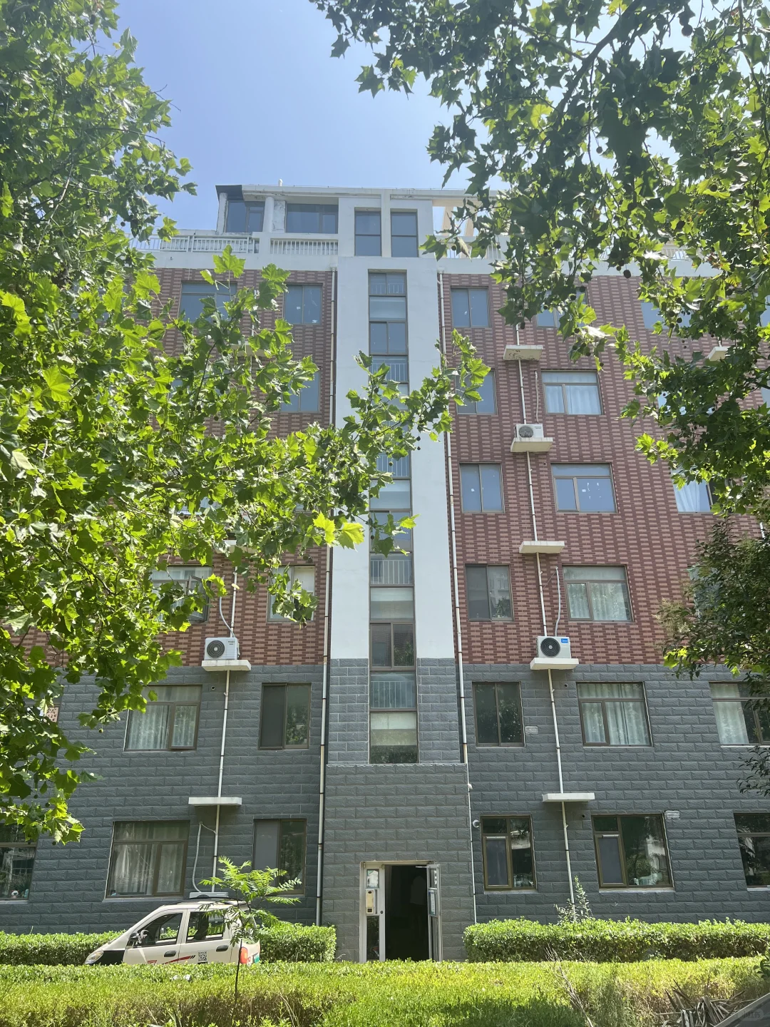 龙口东海名居1️⃣个小跃层出售哇
