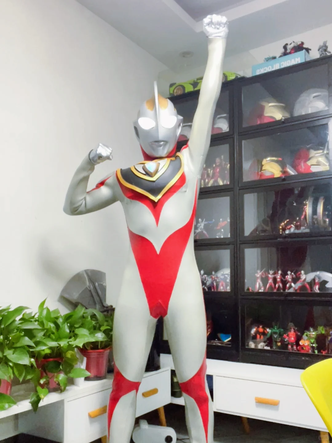 奥特曼穿比基尼？
