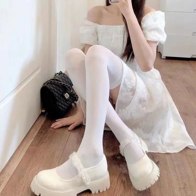 被问N次的白丝❗ 纯欲感直接拉满💥