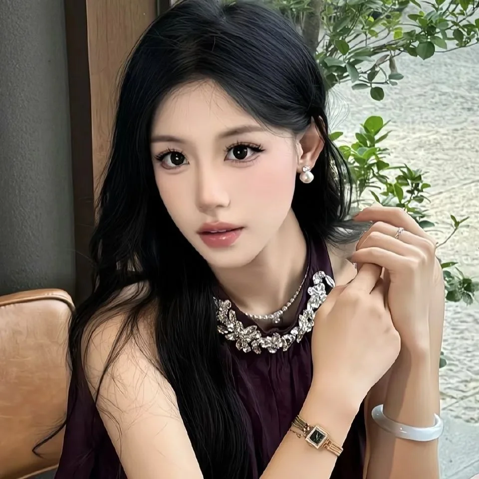 𝙒𝙚𝘾𝙝𝙖𝙩｜财阀千金女生头像