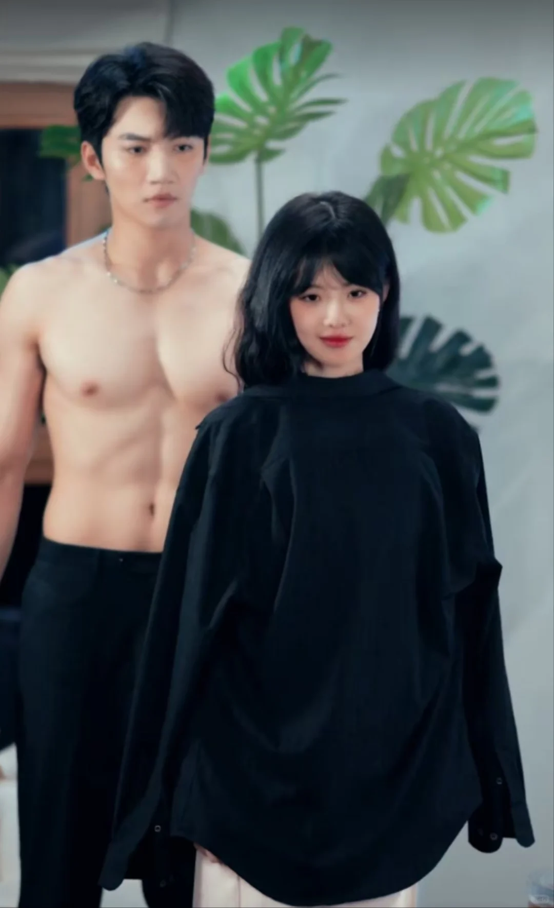 👄佳男甜女激情上演情爱大戏！