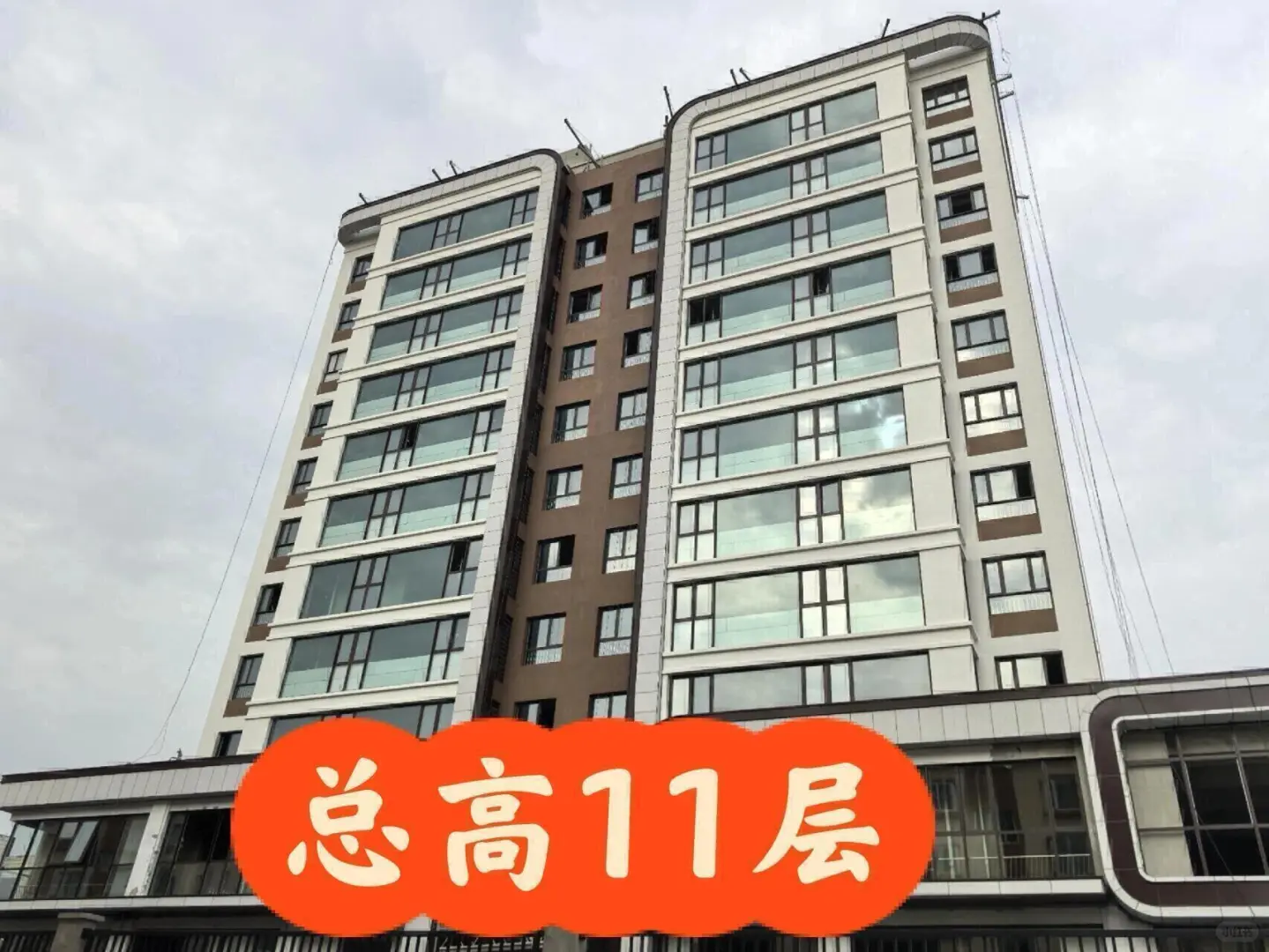 荣成市政府荔和园小区毛坯电梯新房出售