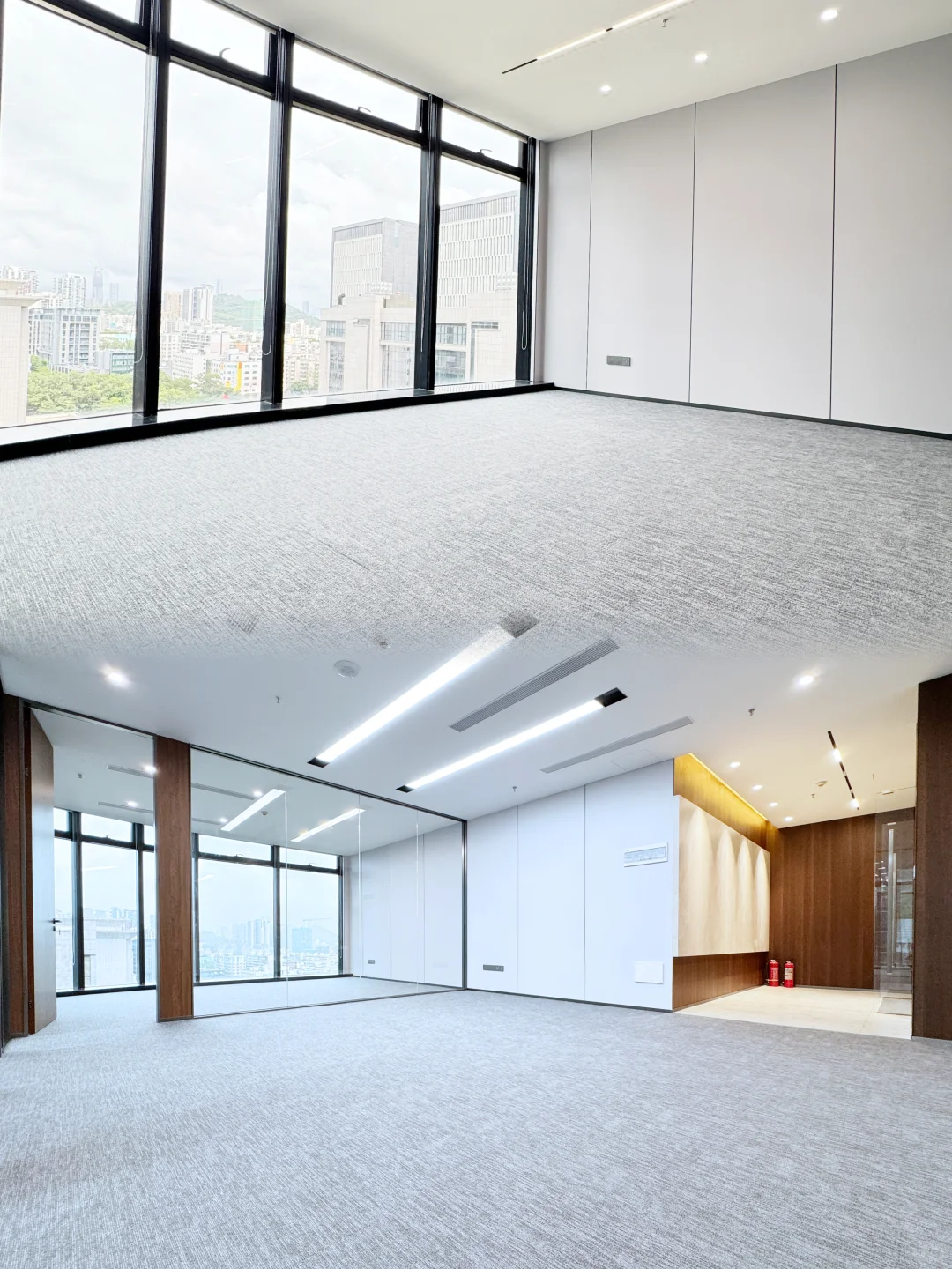 🏢卓越城｜110元·平205㎡