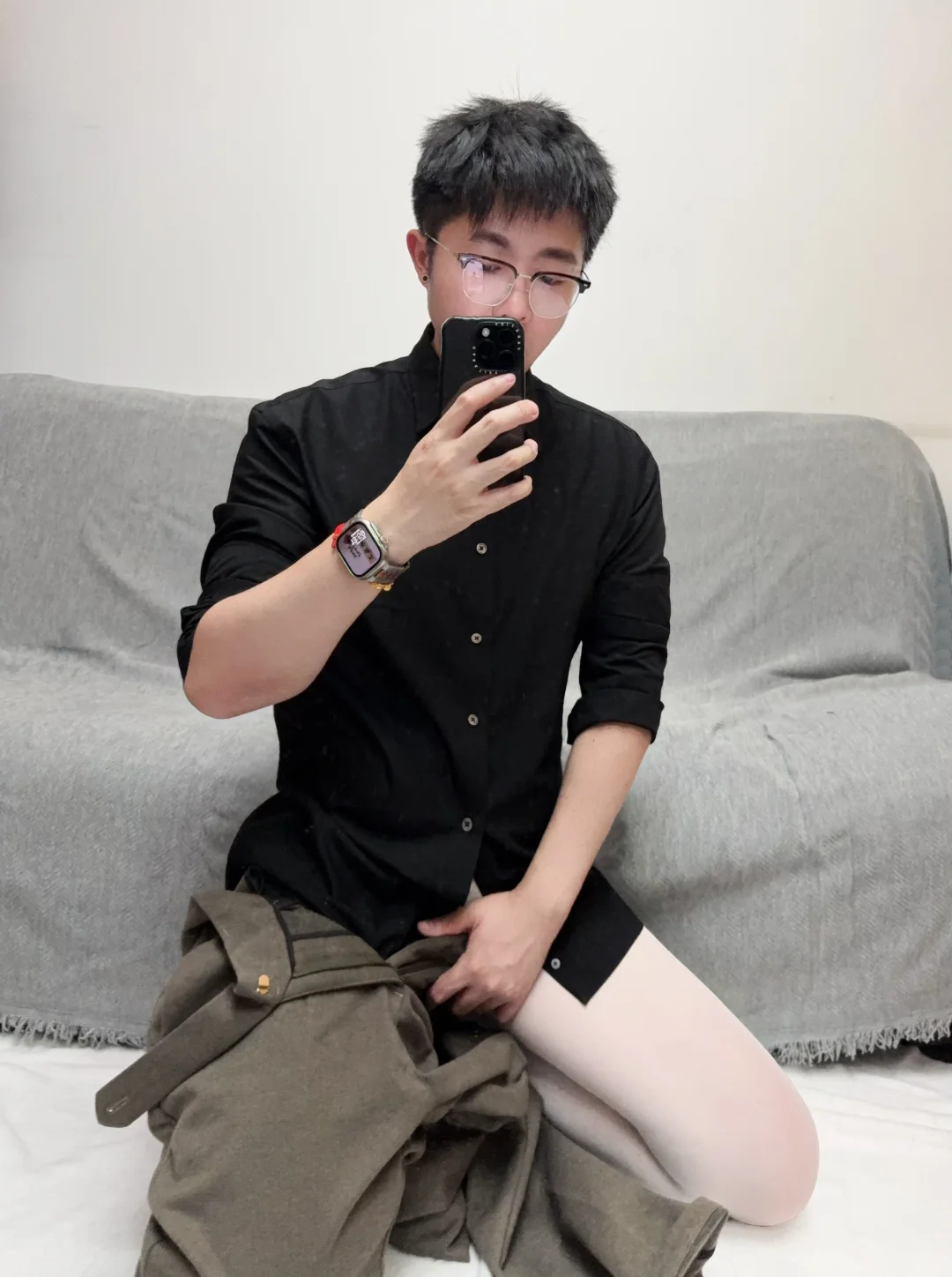 男士休闲穿搭，配白丝