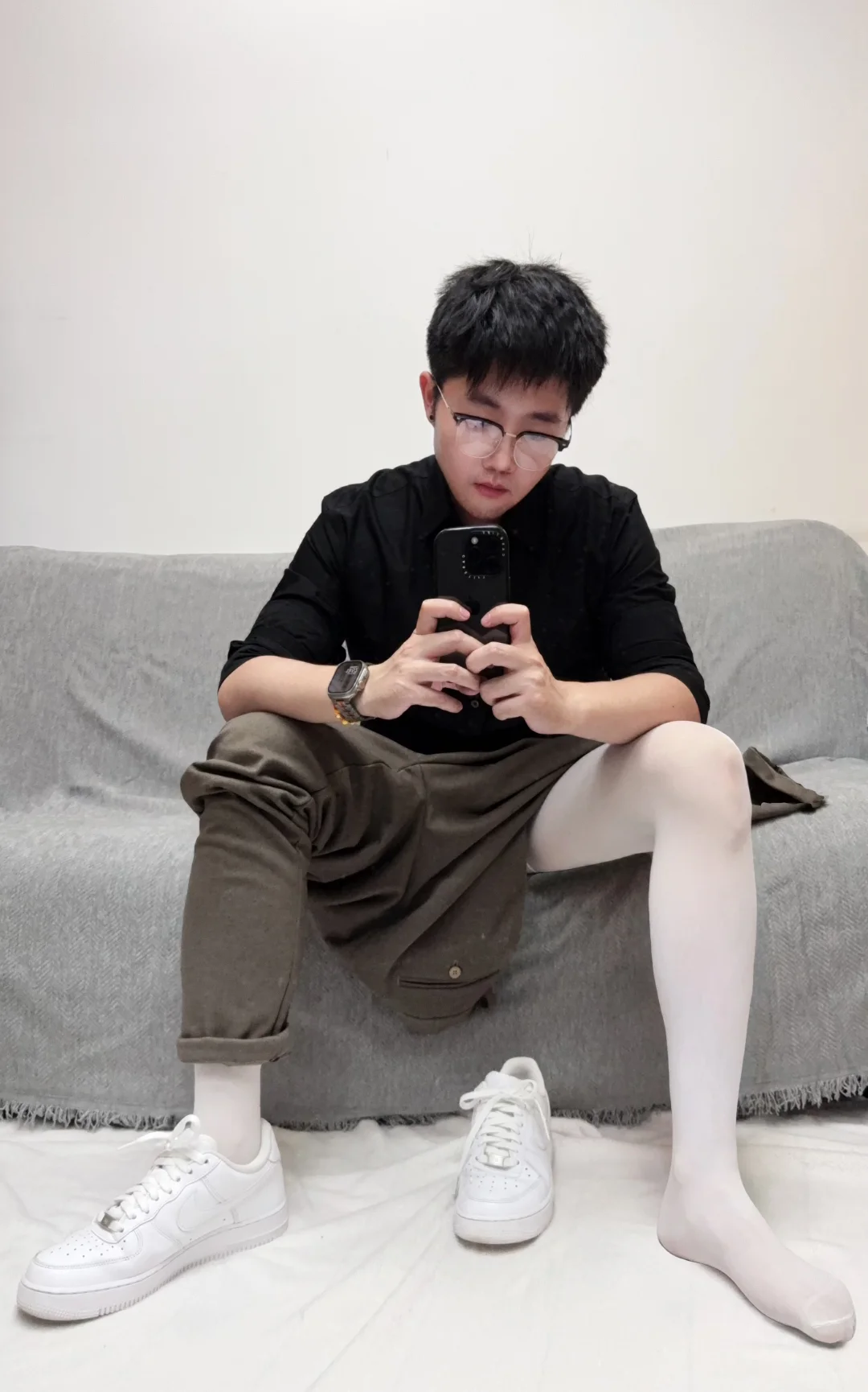 男士休闲穿搭，配白丝