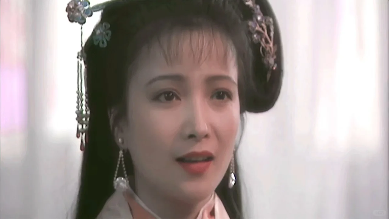 怎么生得出这样一双多情又深情的眉眼