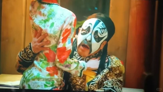 六姨太投怀送抱，黄渤演出了观众的真实反应