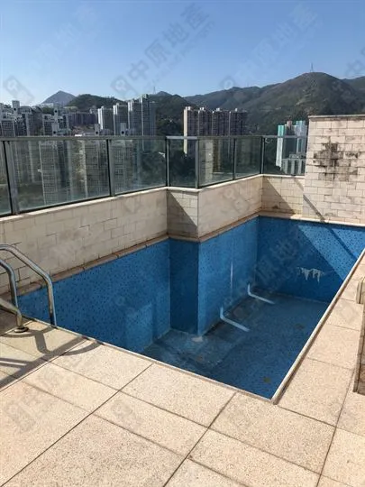 御龙山是一个地铁上盖豪宅