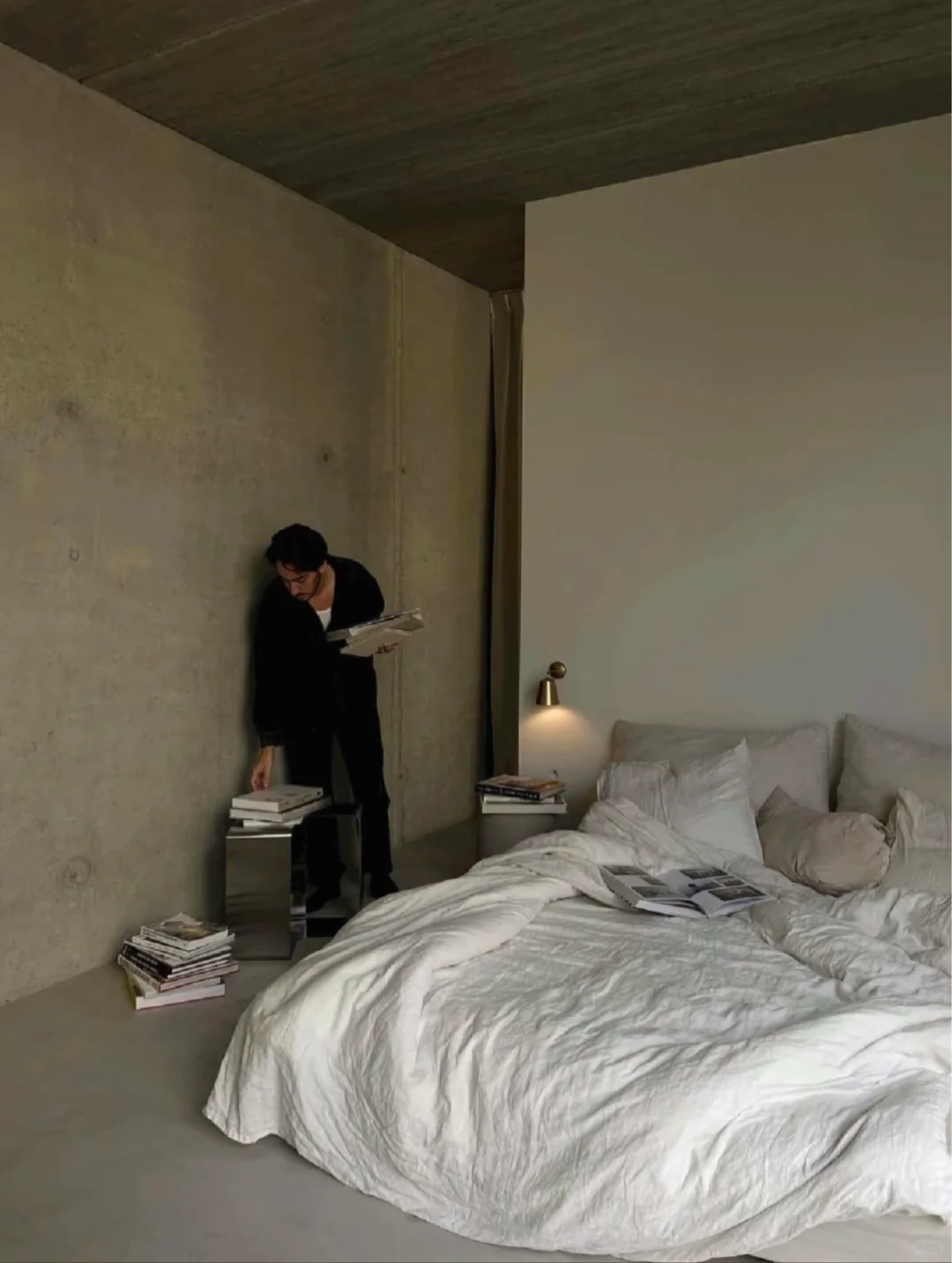 比利时设计师的独居公寓.
