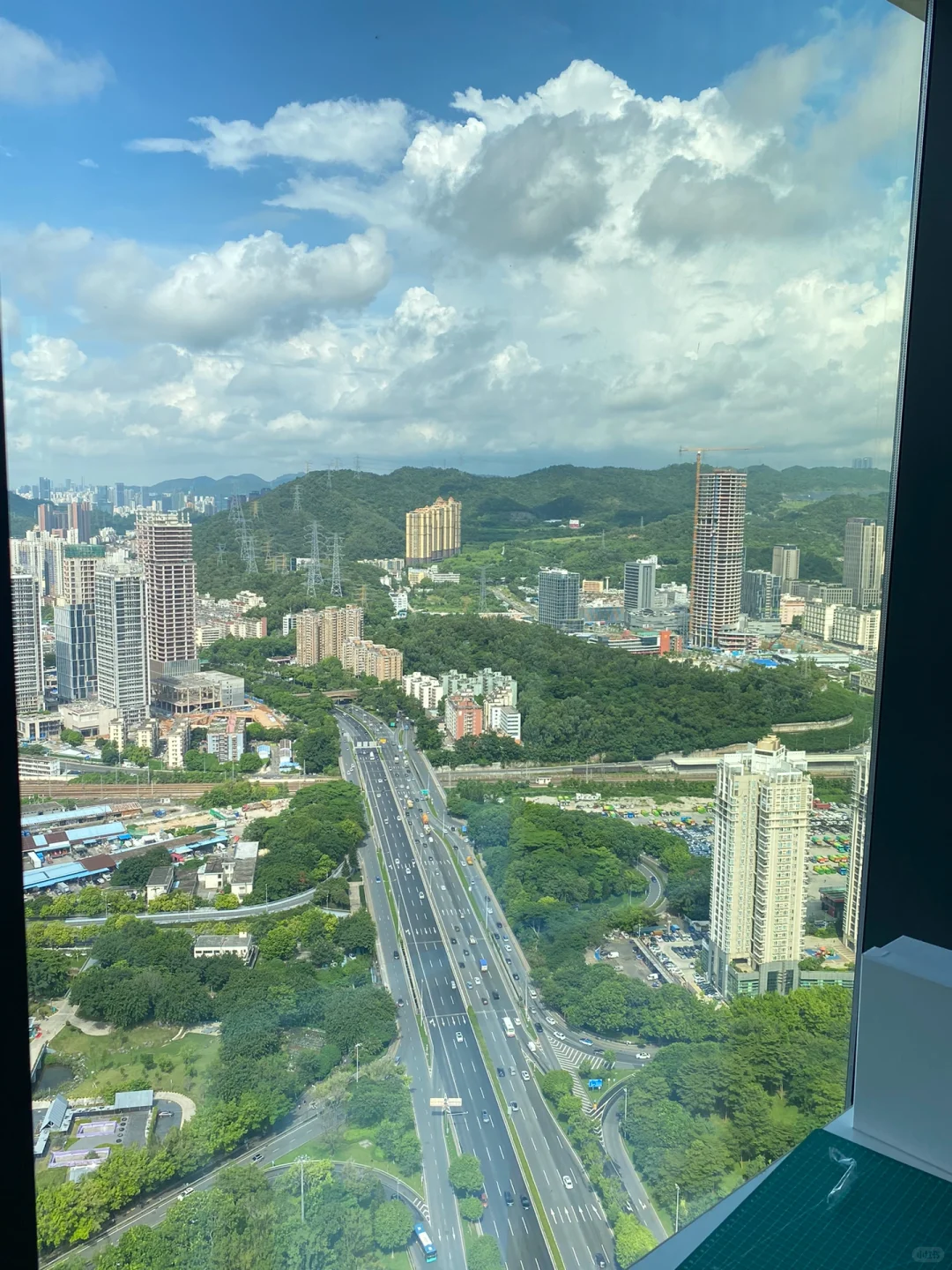 周天上班窗外的风景~