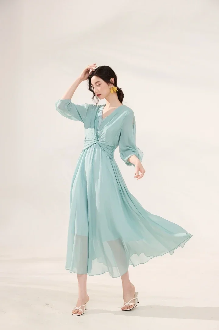 清新蓝调，打造夏日女神范儿