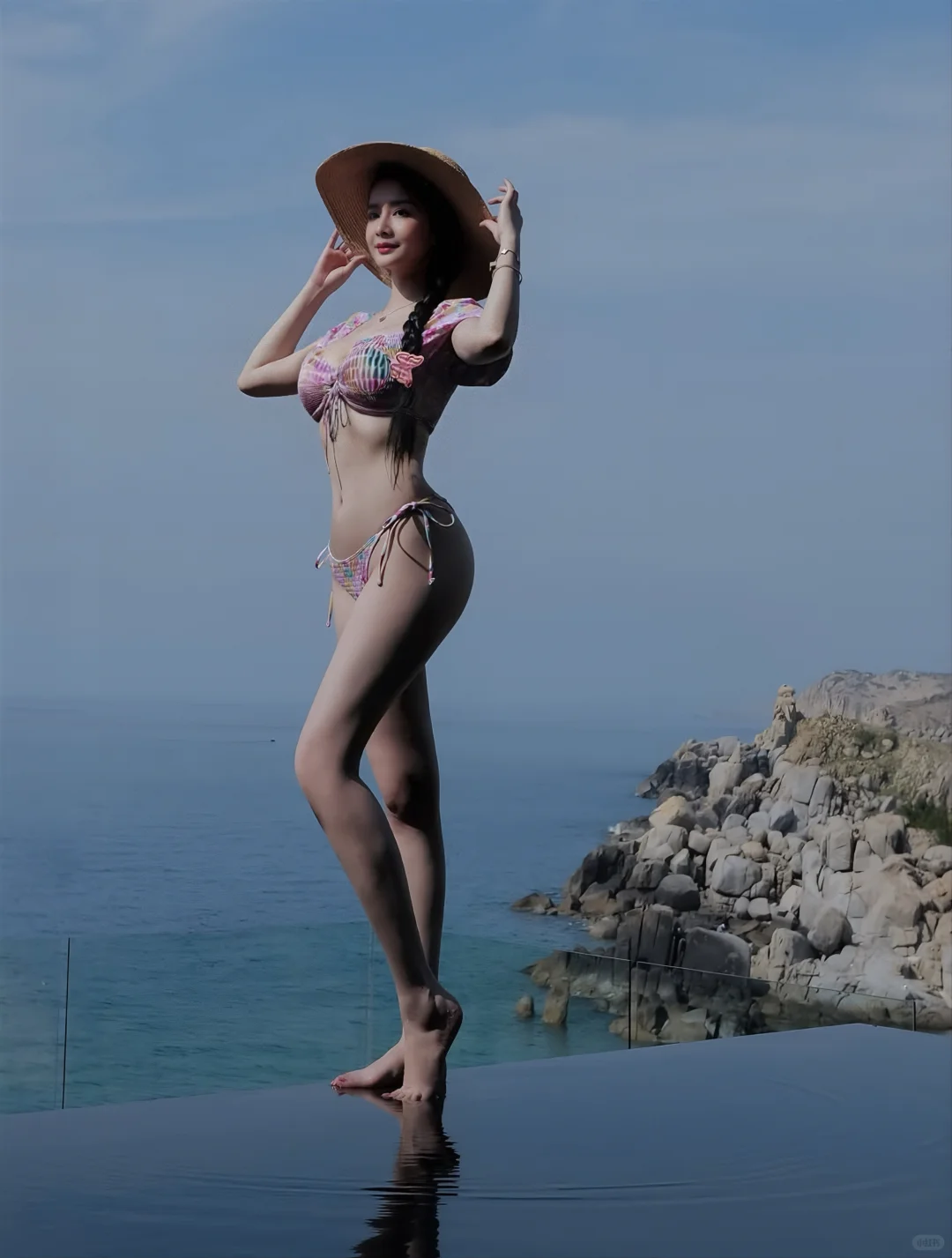显白又吸睛！粉色比基尼在海边和酒店最出片！