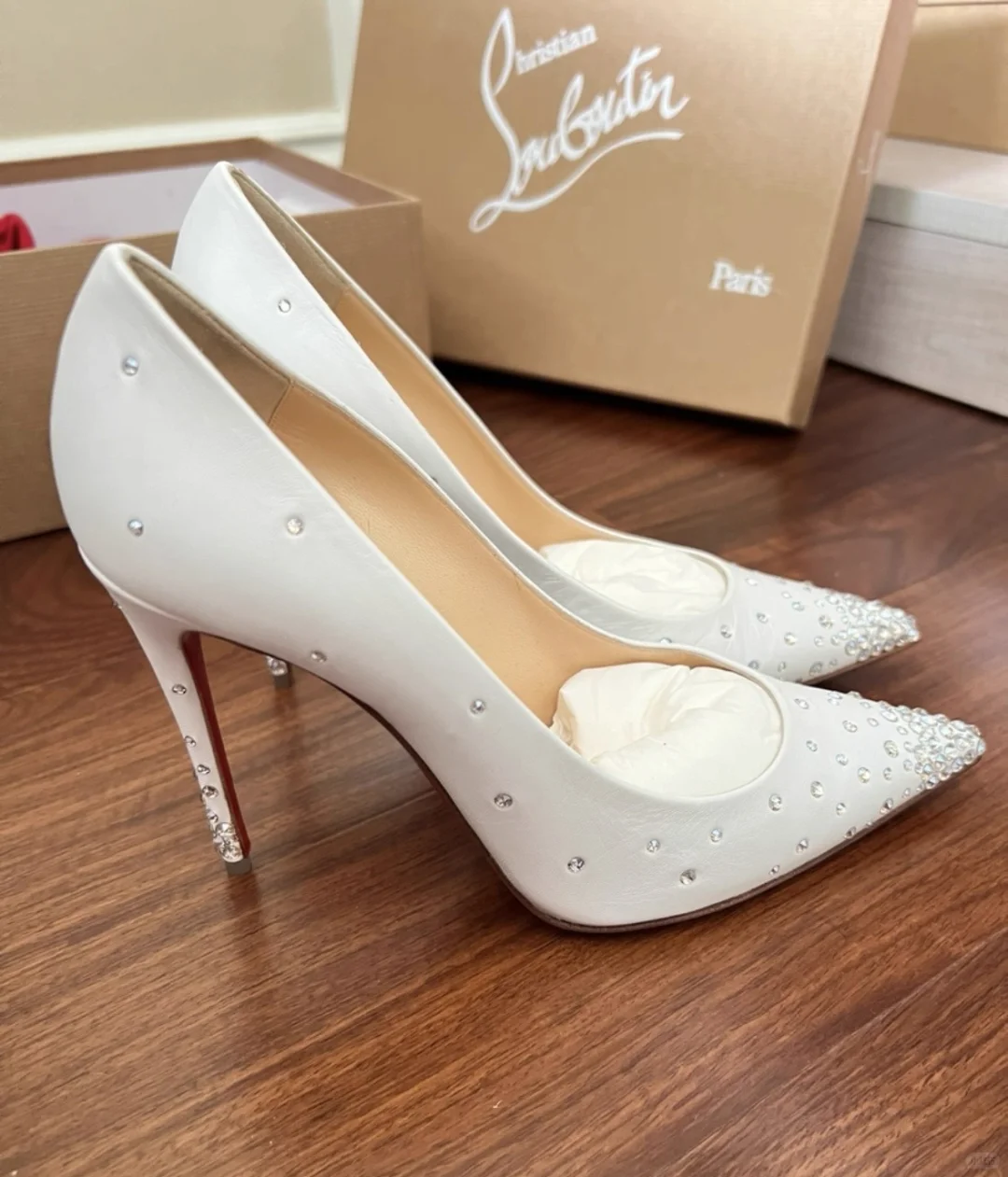 求购Christian Louboutin