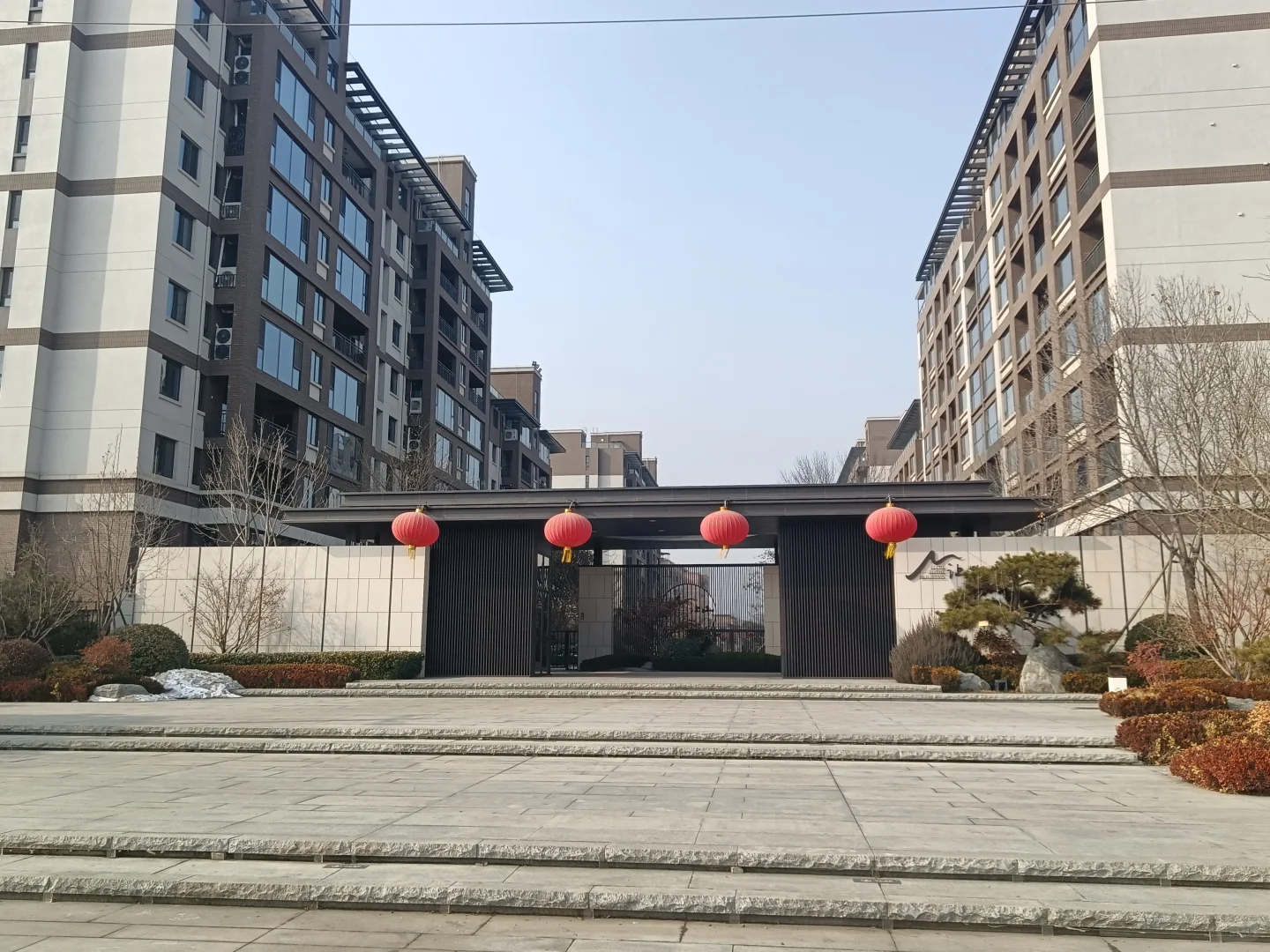 新房首租，设施完善，家具家电齐全且全新。