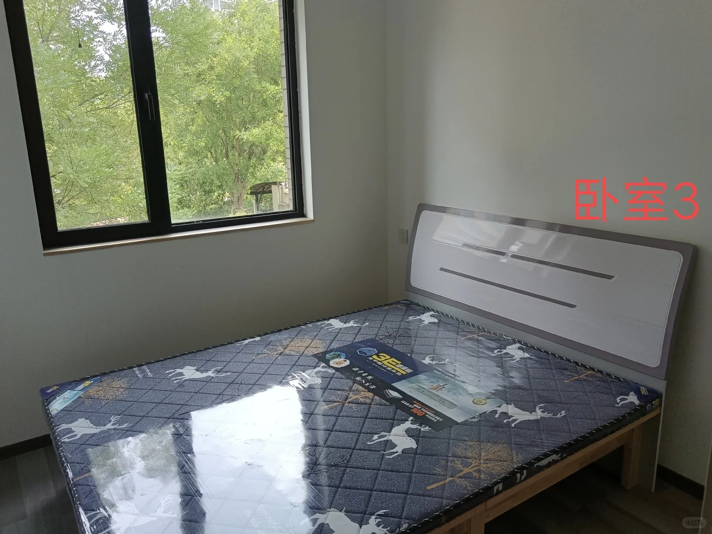 新房首租，设施完善，家具家电齐全且全新。