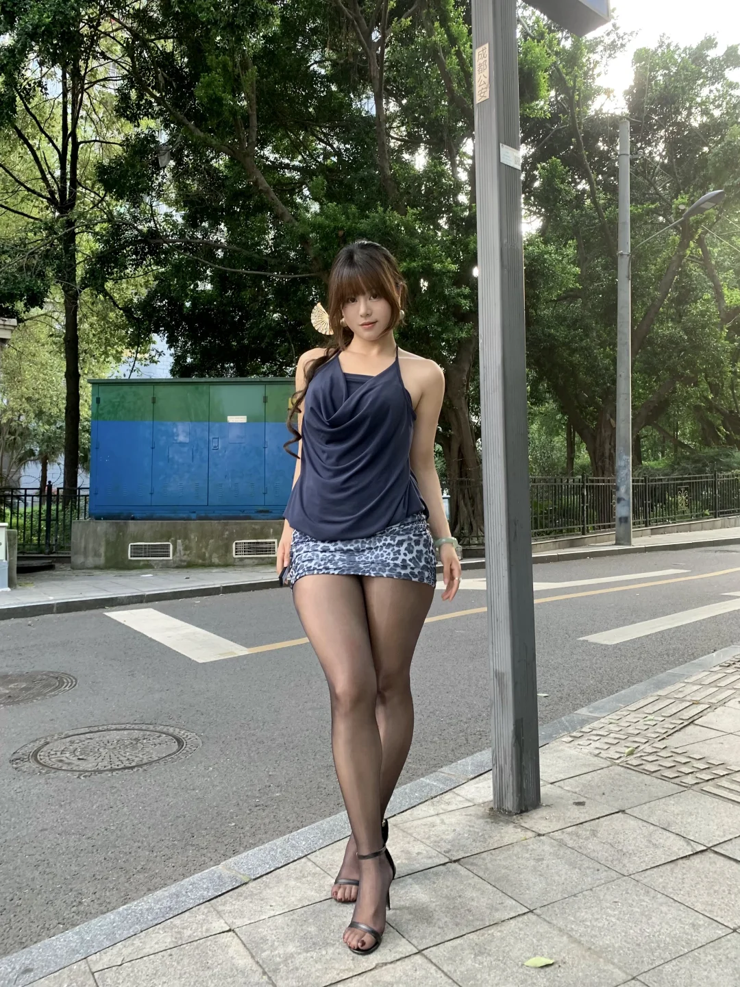 蓝豹美人