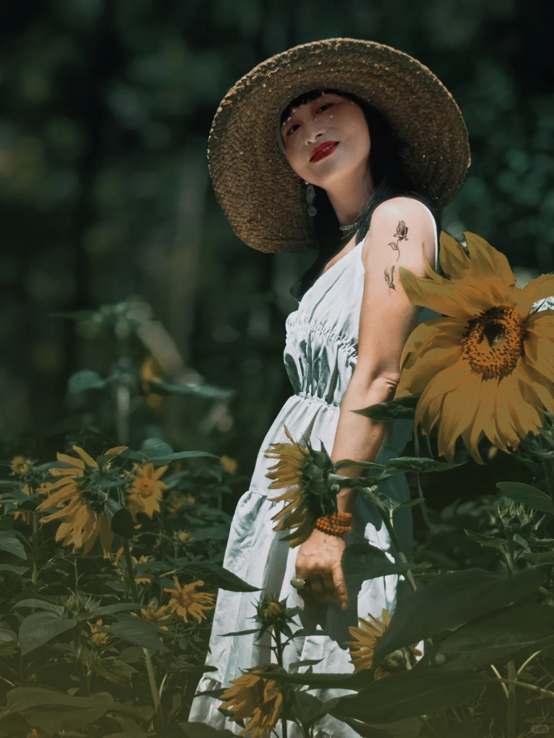 森林里的女人