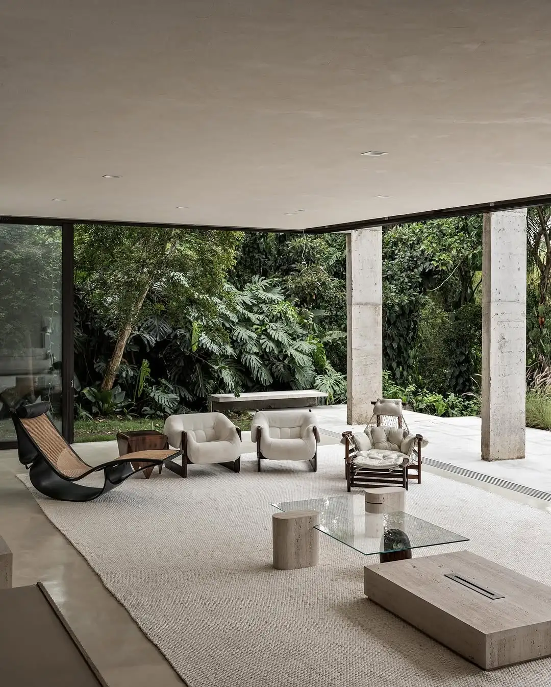 Minimalist villa